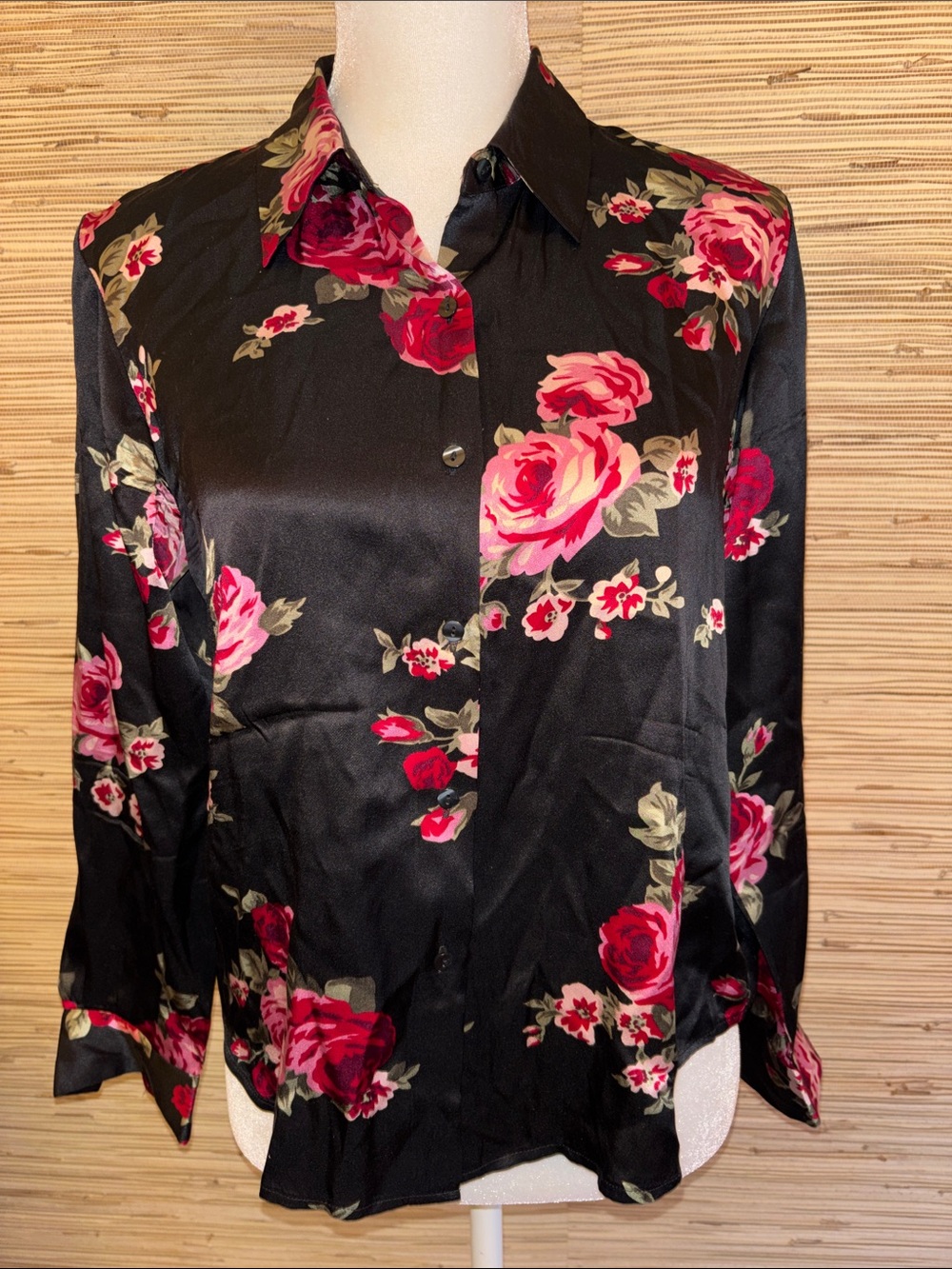Style & Co. Black 💯% Silk Floral Button-Up Blouse with Pink & Red Roses size 10P